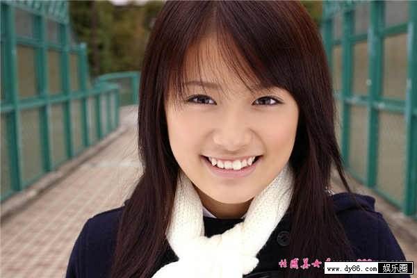 近野成美