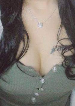 女友小萱和游泳教练